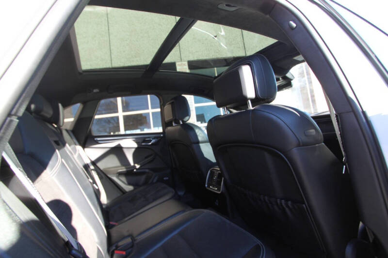 2023 Porsche Macan GTS