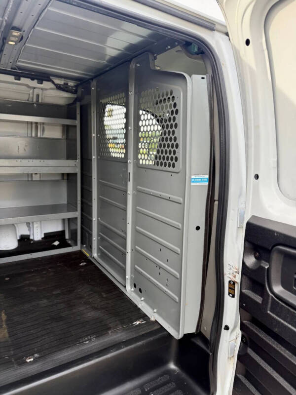 2018 GMC Savana 3500