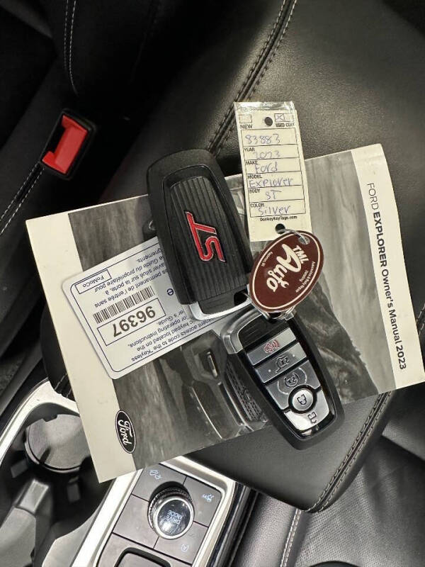 2023 Ford Explorer ST