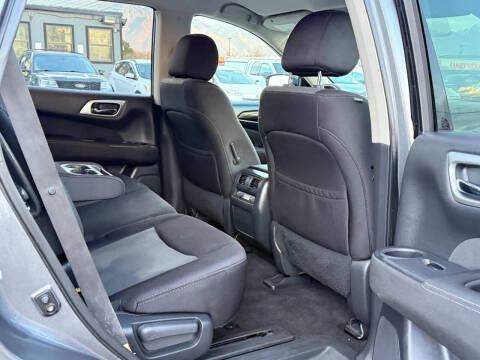 2017 Nissan Pathfinder
