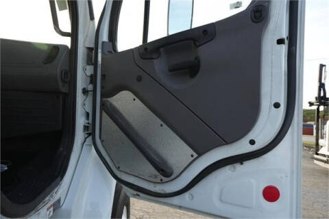 2016 Freightliner M2 106