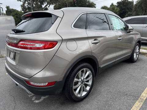 2019 Lincoln MKC Select