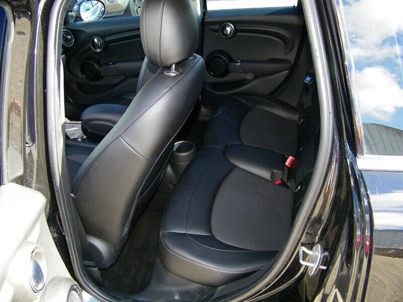 2016 MINI Hardtop 4 Door Cooper