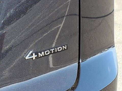 2026 Volkswagen Atlas Cross Sport SEL R-Line Black 4Motion