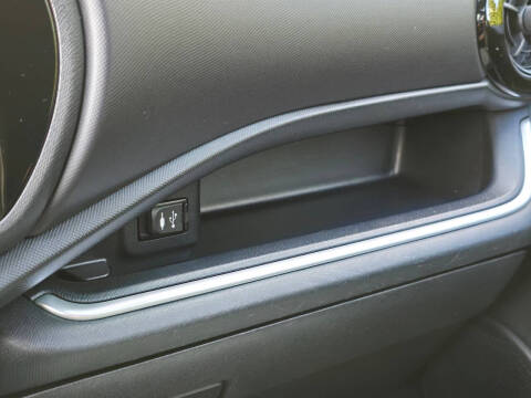 2016 Toyota Prius c One