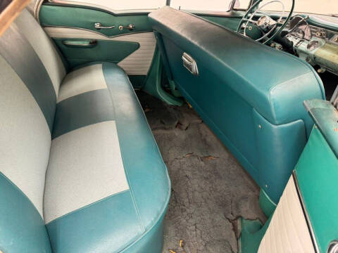 1956 Pontiac Chieftain