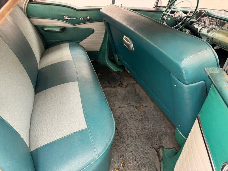 1956 Pontiac Chieftain