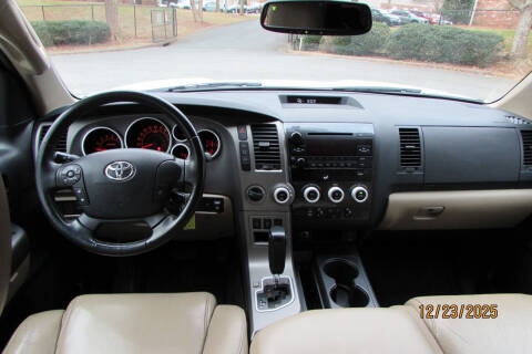 2013 Toyota Sequoia SR5