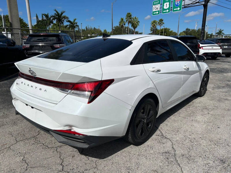 2021 Hyundai Elantra SEL