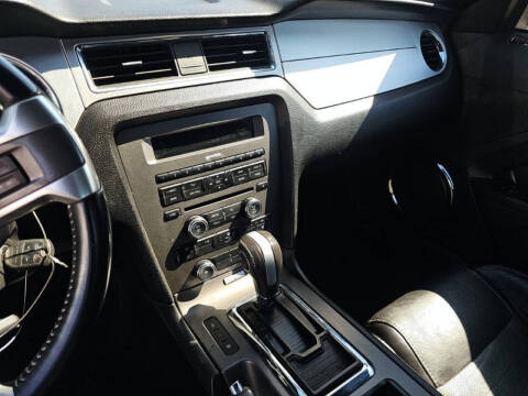 2014 Ford Mustang V6 Premium
