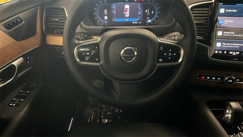 2024 Volvo XC90 B5 Plus Bright Theme