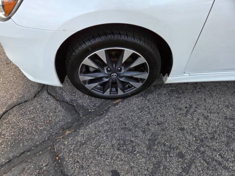 2017 Nissan Sentra SR TURBO