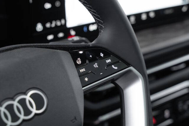 2025 Audi Q5 quattro Premium Plus TFSI