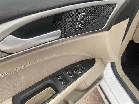 2019 Ford Fusion SE