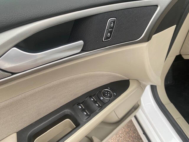 2019 Ford Fusion SE