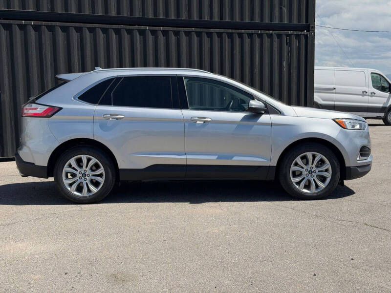 2020 Ford Edge Titanium