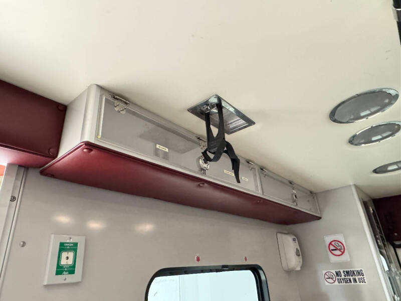 2010 Ford E-Series E-450 SD