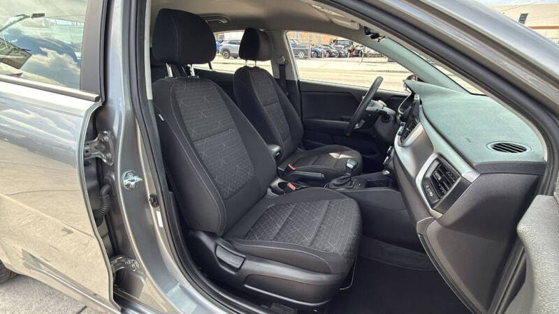 2022 Kia Rio 5-Door S