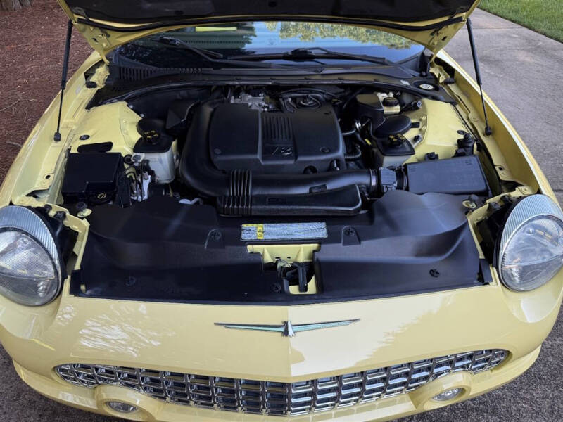 2002 Ford Thunderbird Deluxe