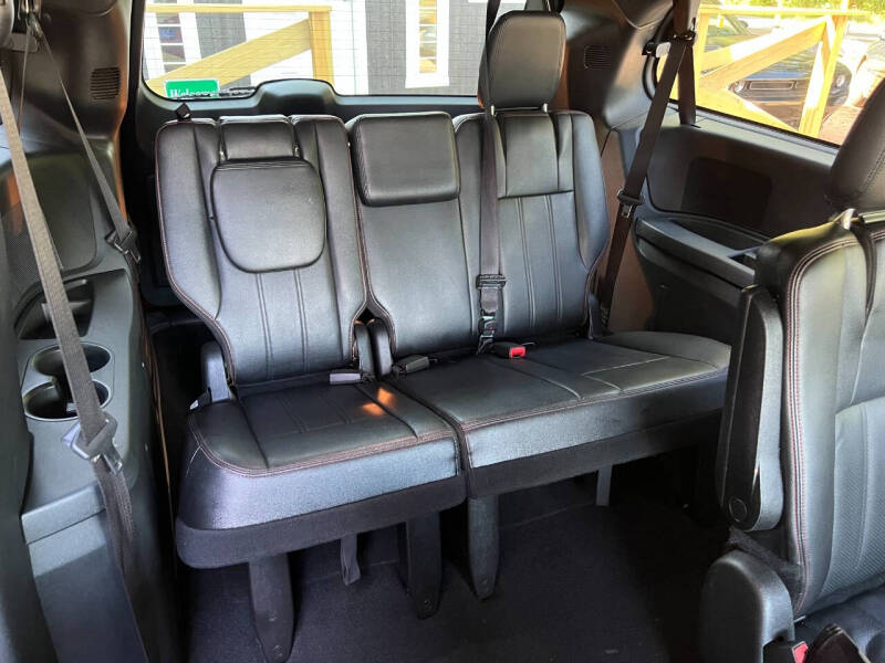 2014 Dodge Grand Caravan R/T