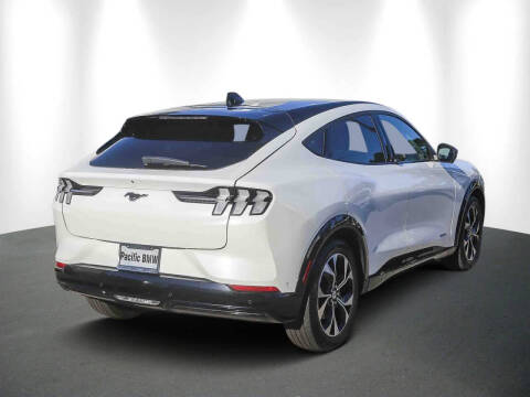 2022 Ford Mustang Mach-E Premium