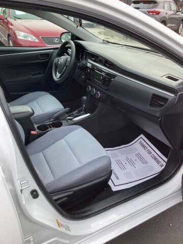 2015 Toyota Corolla LE