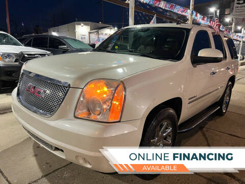 2012 GMC Yukon for sale at CAR CENTER INC - Car Center Chicago in Chicago IL
