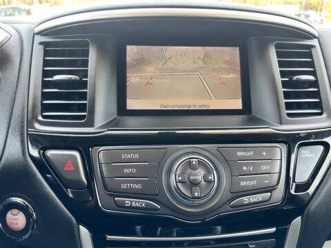 2013 Nissan Pathfinder SV