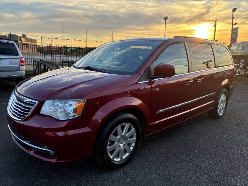 2016 Chrysler Town and Country Touring