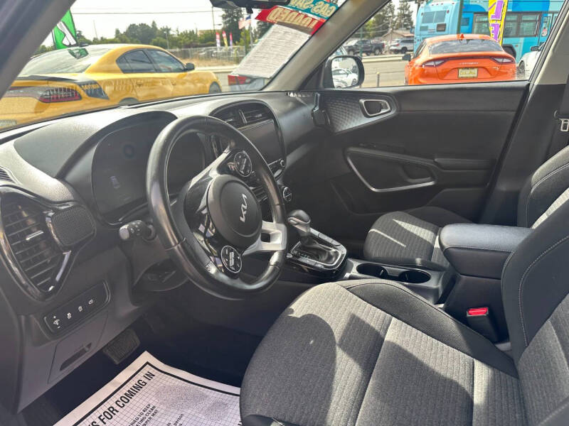 2023 Kia Soul EX
