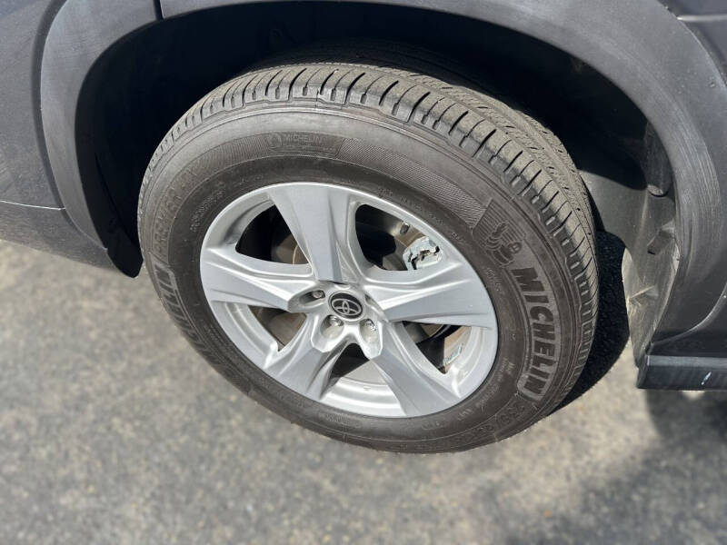 2020 Toyota Highlander L