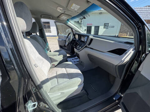 2015 Toyota Sienna L 7-Passenger