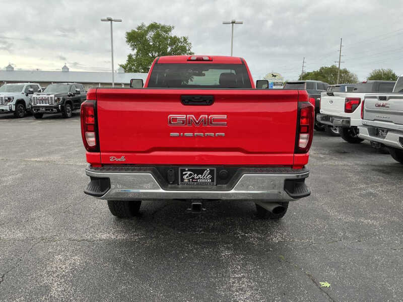 2023 GMC Sierra 2500HD Pro