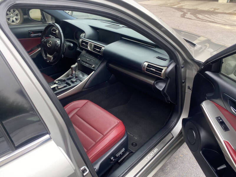 2016 Lexus IS 200t