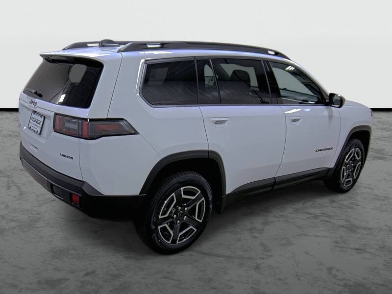 2026 Jeep Cherokee Laredo