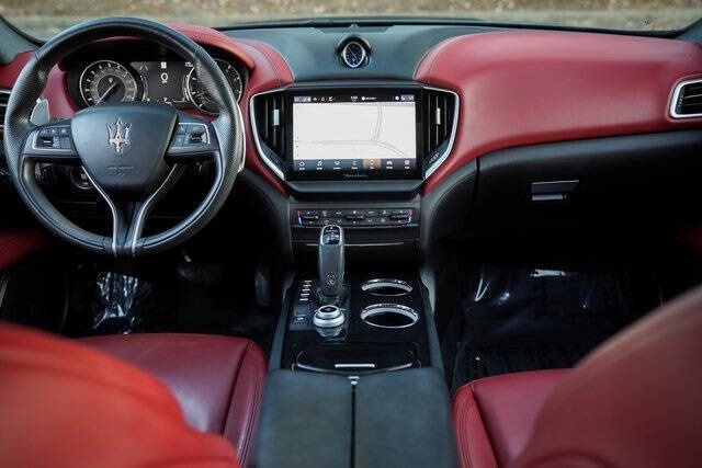 2023 Maserati Ghibli Modena