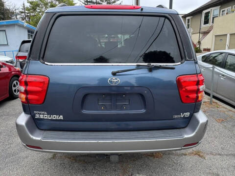 2003 Toyota Sequoia SR5