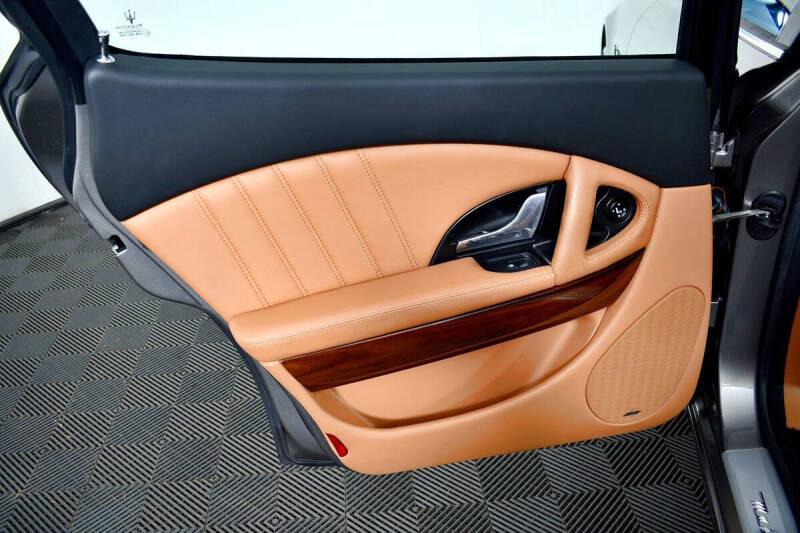 2006 Maserati Quattroporte