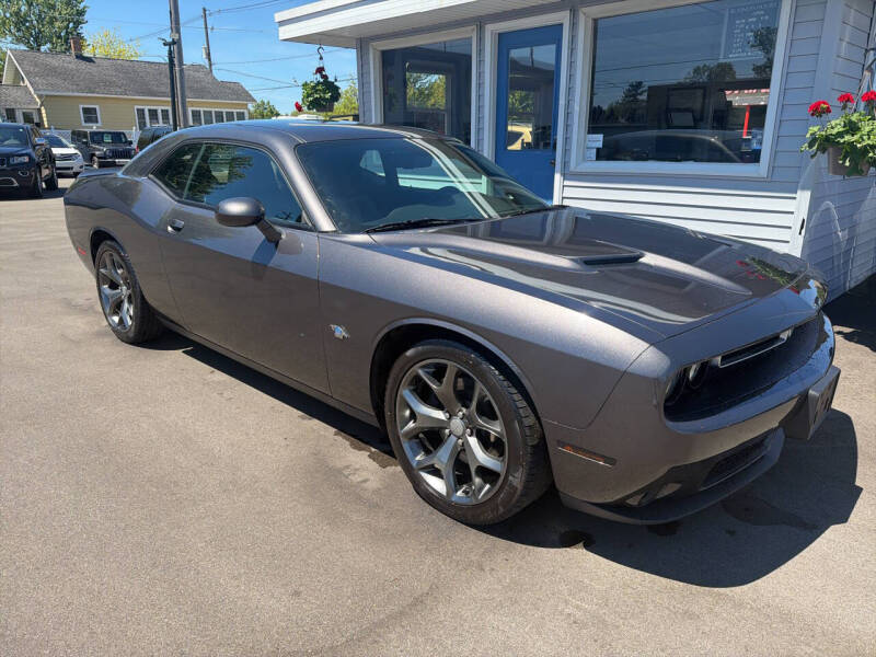 2015 Dodge Challenger SXT