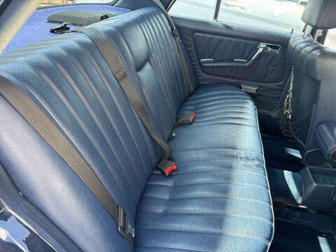 1983 Mercedes-Benz 300-Class 300 D