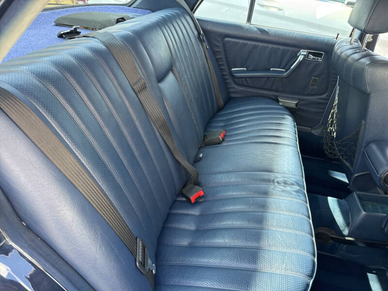 1983 Mercedes-Benz 300-Class 300 D