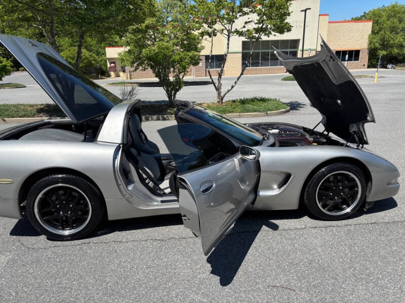 2004 Chevrolet Corvette