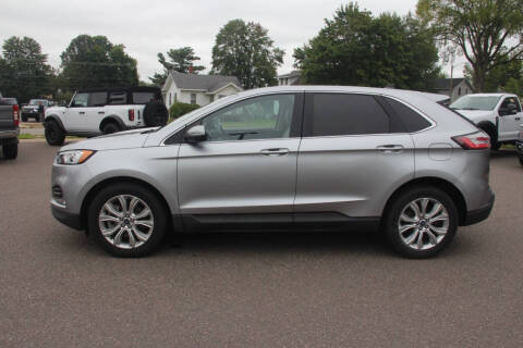2022 Ford Edge Titanium