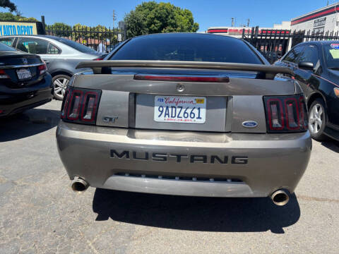 2001 Ford Mustang Bullitt