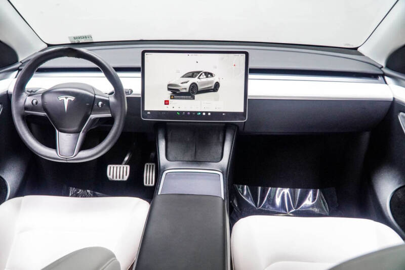 2023 Tesla Model Y Performance