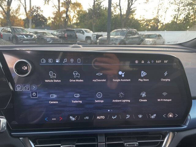 2026 Chevrolet Equinox EV LT 2