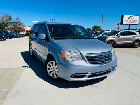 2016 Chrysler Town and Country for sale at GREENWOOD AUTO LLC in Lincoln NE