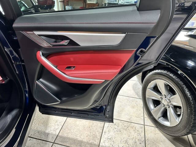 2023 Jaguar F-PACE P400 R-Dynamic S