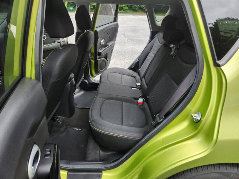 2015 Kia Soul +