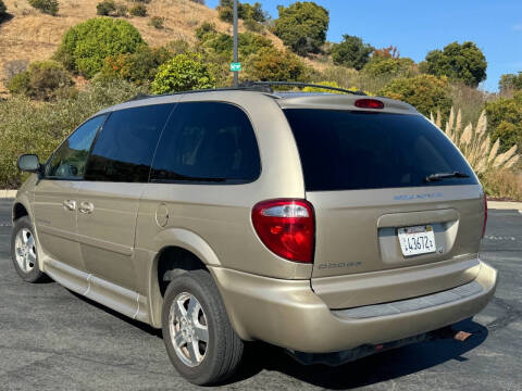 2005 Dodge Grand Caravan SXT